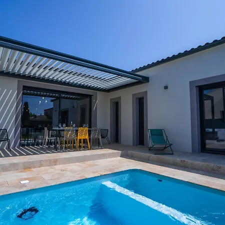 Moderne Confort-jacuzzi-piscine * Saint-Quentin-la-Poterie